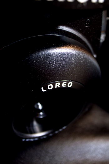 #001　LOREO LENS IN A CAP